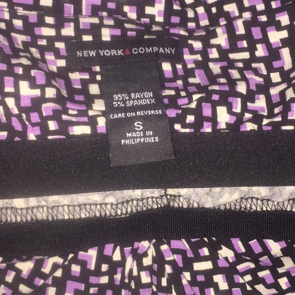 ❤️ NEW YORK&COMPANY Spaghetti Strap Top - Picture 4 of 5